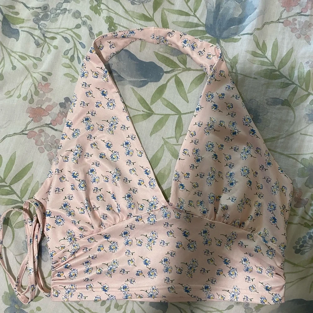 Pink halter top - Picture 1 of 2